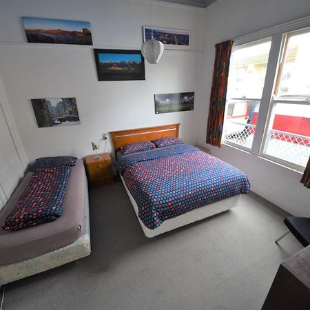 Хостел Funky Green Voyager Backpackers Роторуа Екстер'єр фото